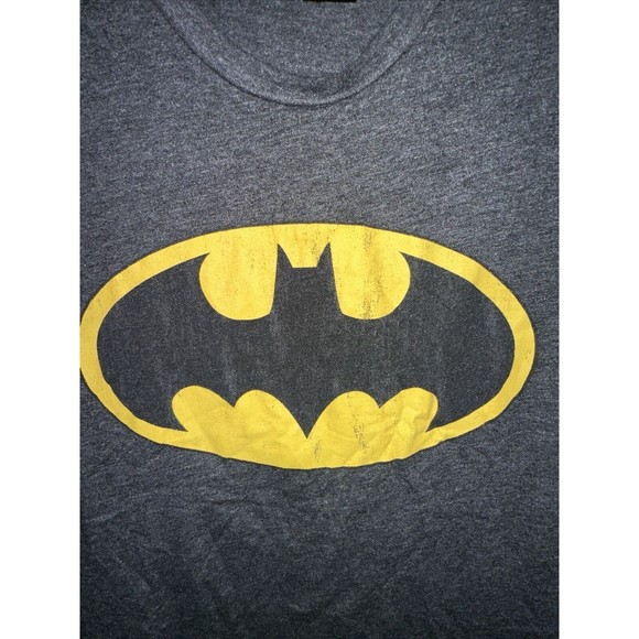 BATMAN logo t shirt Large L faded Dark Charcoal Grey tee DC comics Vintage Style - Picture 3 of 3